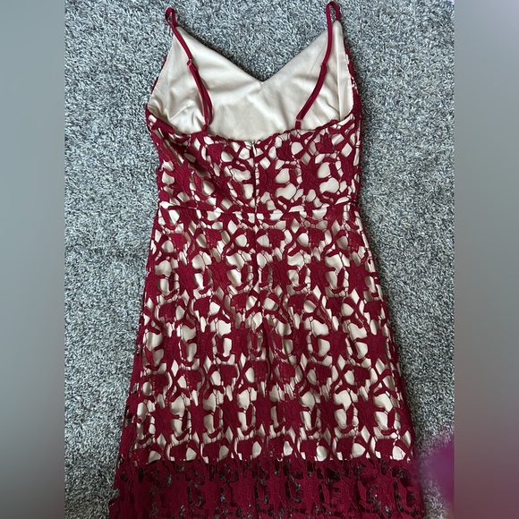 Azbro cranberry red lace overlay in high low hemline size medium - Picture 12 of 13